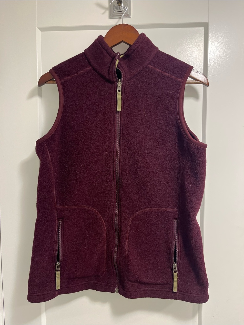 Eddie Bauer - Sleeveless Zip-Front Fleece Vest - Burgundy